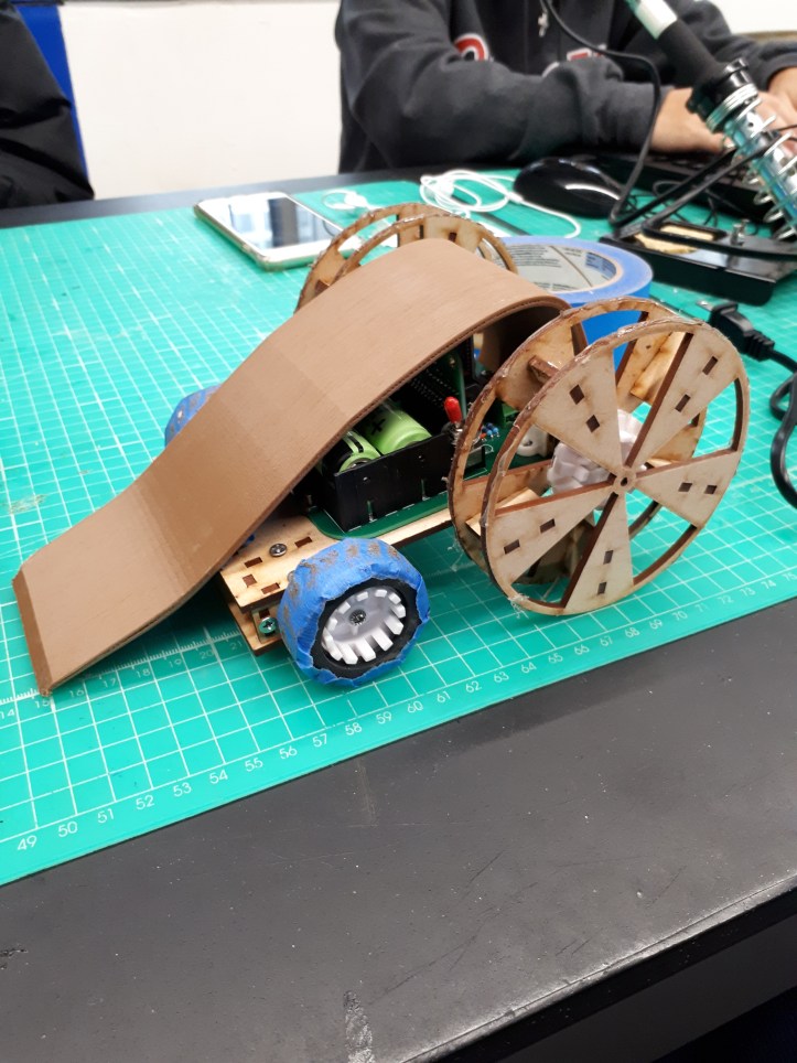 15518430222972737984712202719170 - Roger Yen