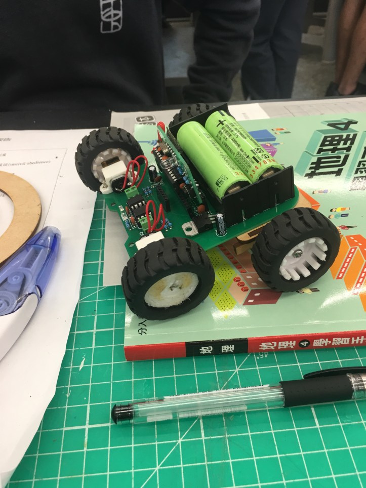 CCD410E5-CB7F-49AC-8D65-F5C247E232E2 - 黃聖侑